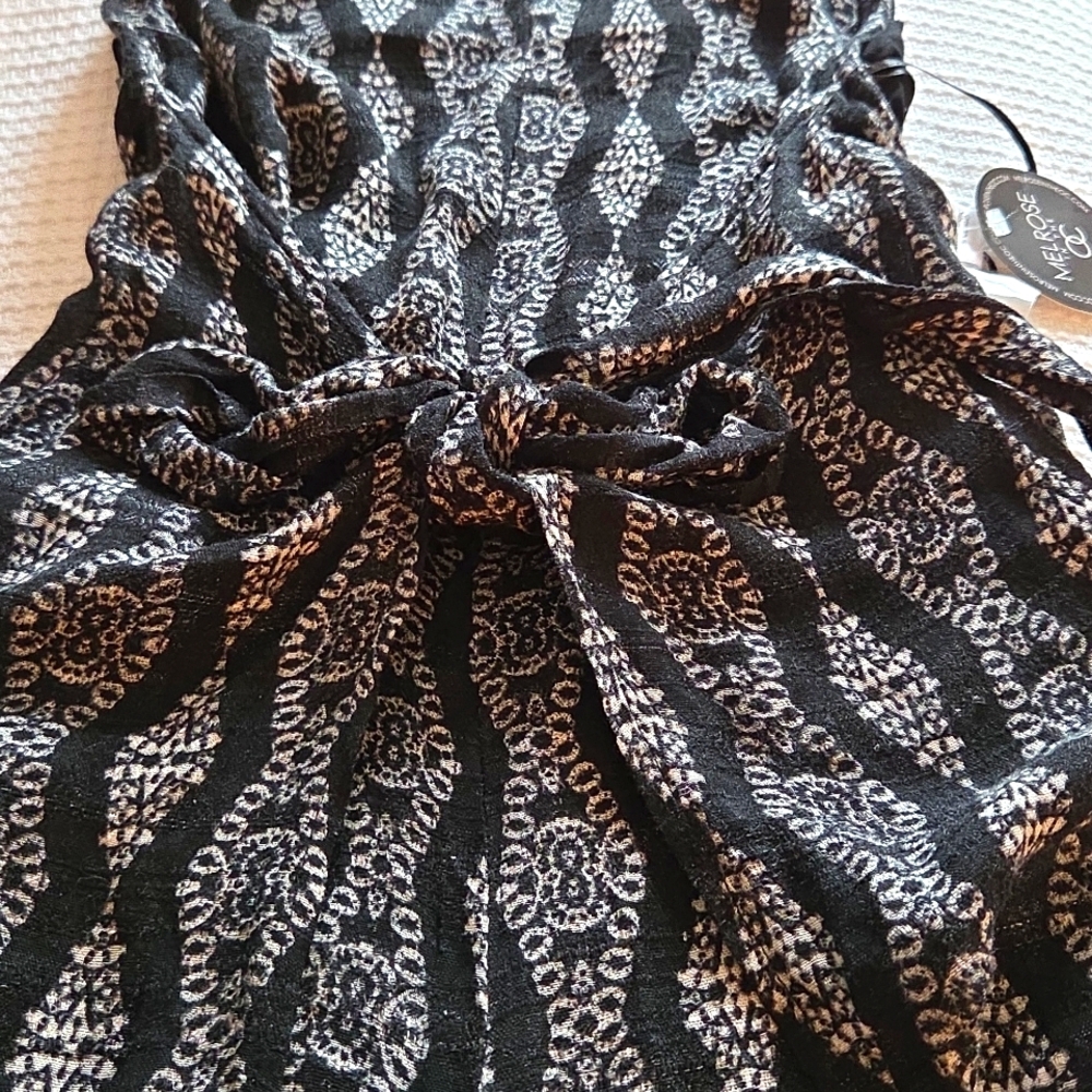 Stylish Black and White Leg Wrap Around Backless Jumpsuit - Picture 5 of 11